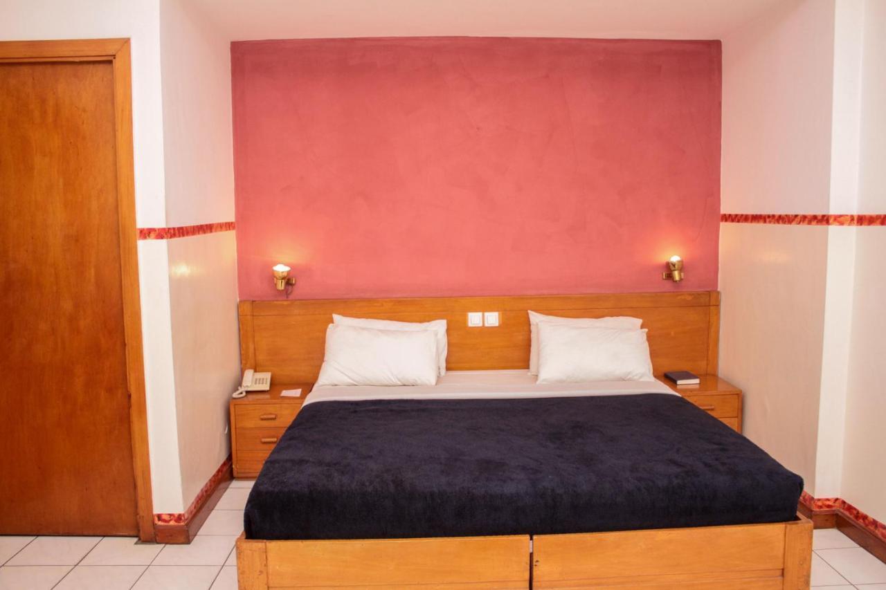 Park Hotel Lubumbashi Kültér fotó